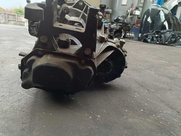 BOITE DE VITESSE MANUEL VW / AUDI / SEAT / SKODA 1.4FSI CODE GRZ ( 5VITESSES ) - Vue 4